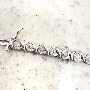 Diamond XO bracelet